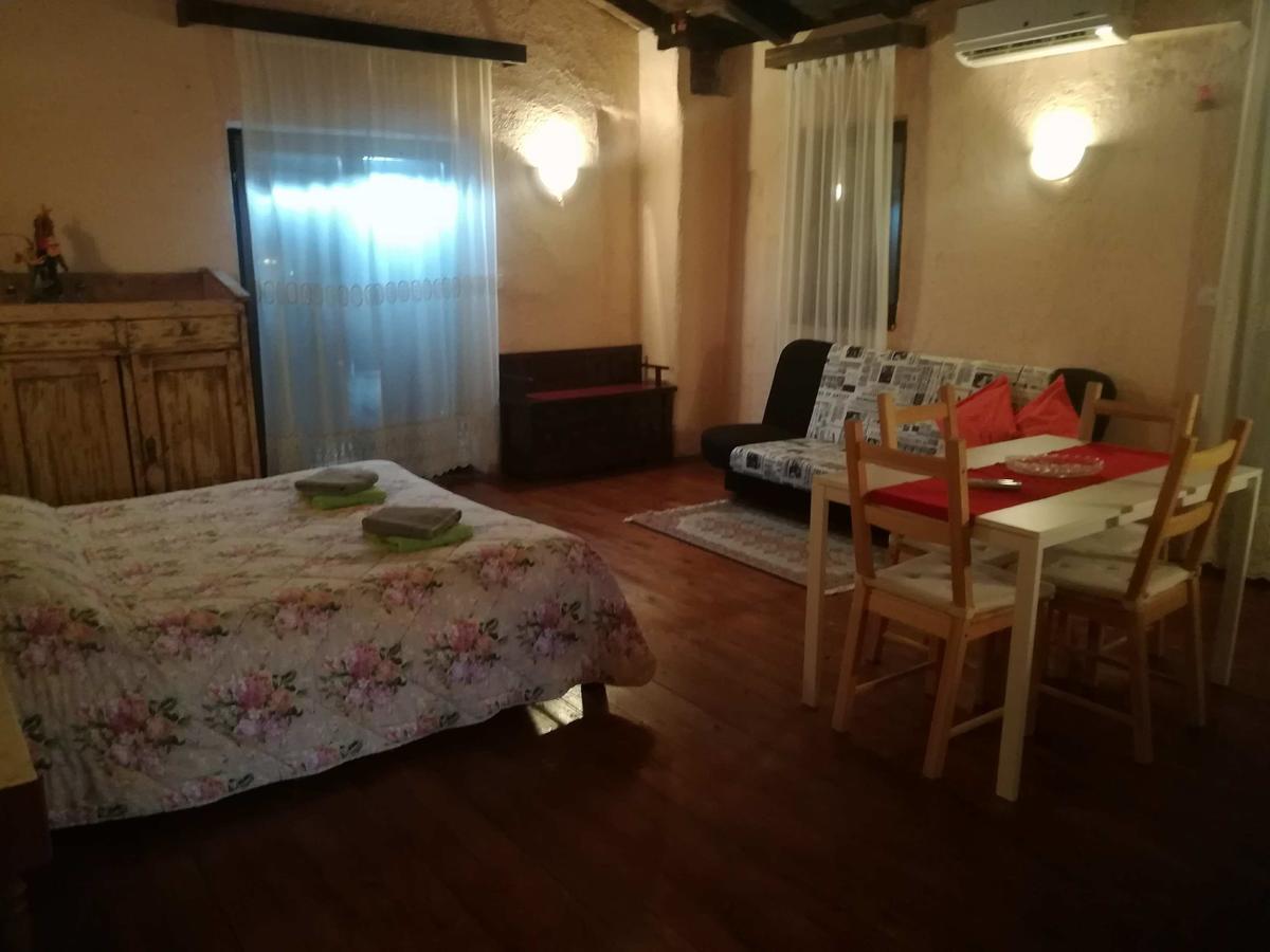 Appartamento Agroturizam Toni Motovun Esterno foto