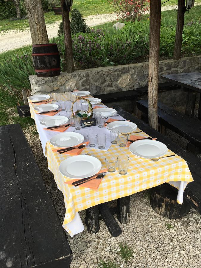 Appartamento Agroturizam Toni Motovun Esterno foto